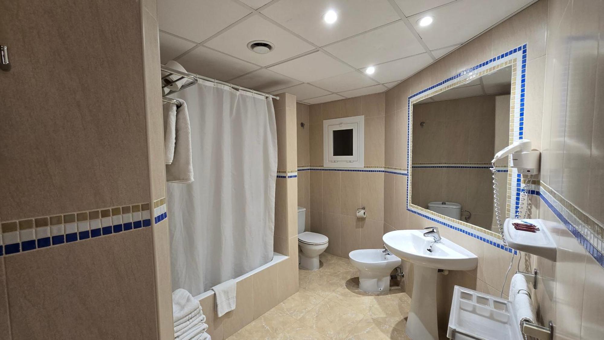 Marina Palmanova Apartamentos Екстериор снимка
