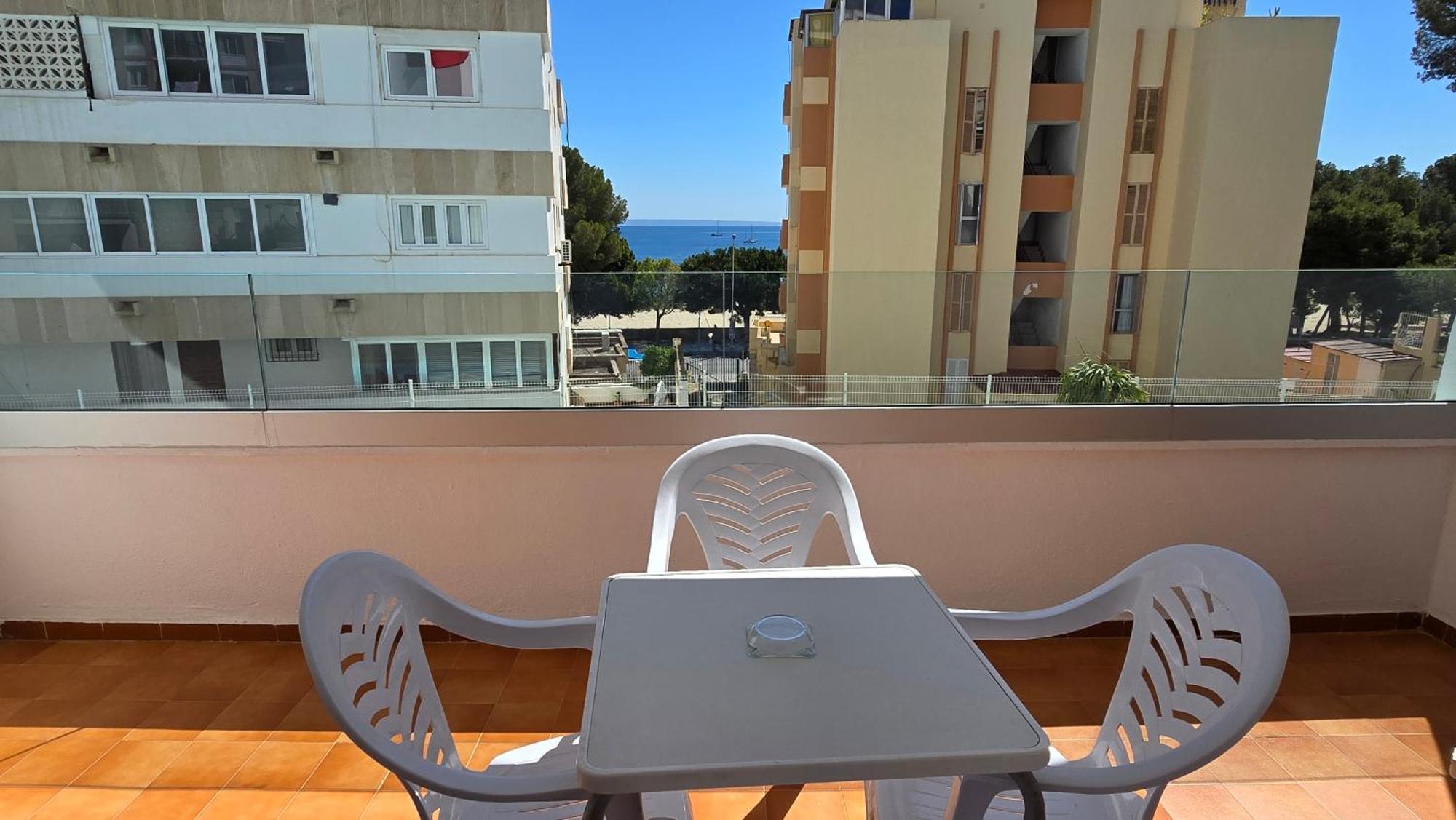 Marina Palmanova Apartamentos Екстериор снимка