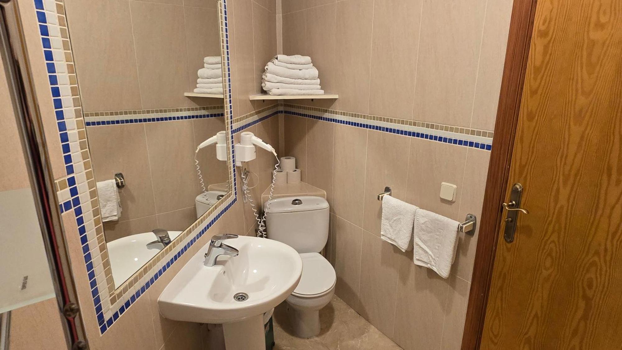 Marina Palmanova Apartamentos Екстериор снимка