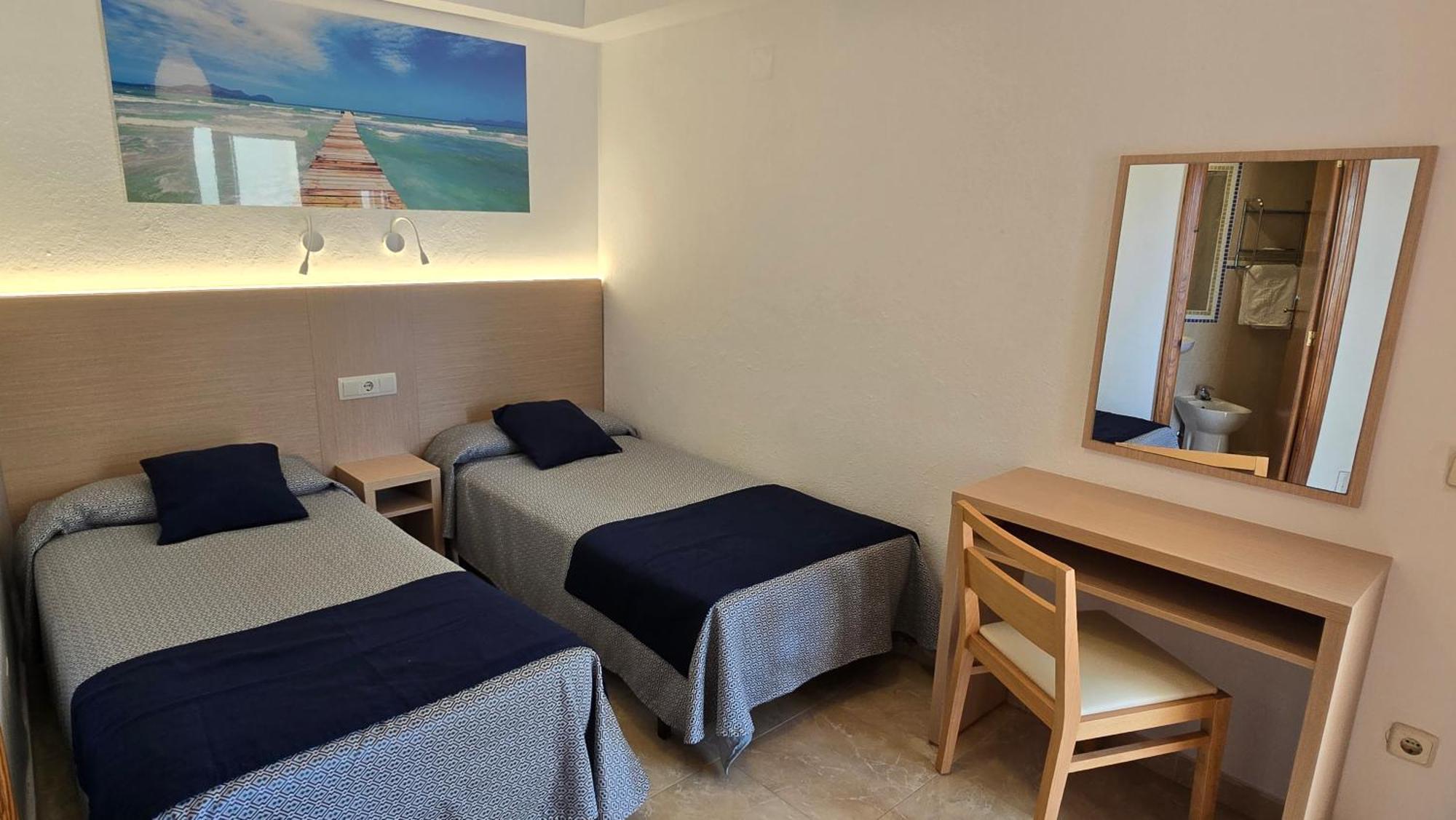 Marina Palmanova Apartamentos Екстериор снимка